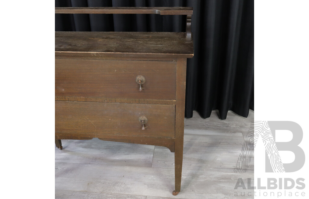 Silky Oak Elavated Sideboard