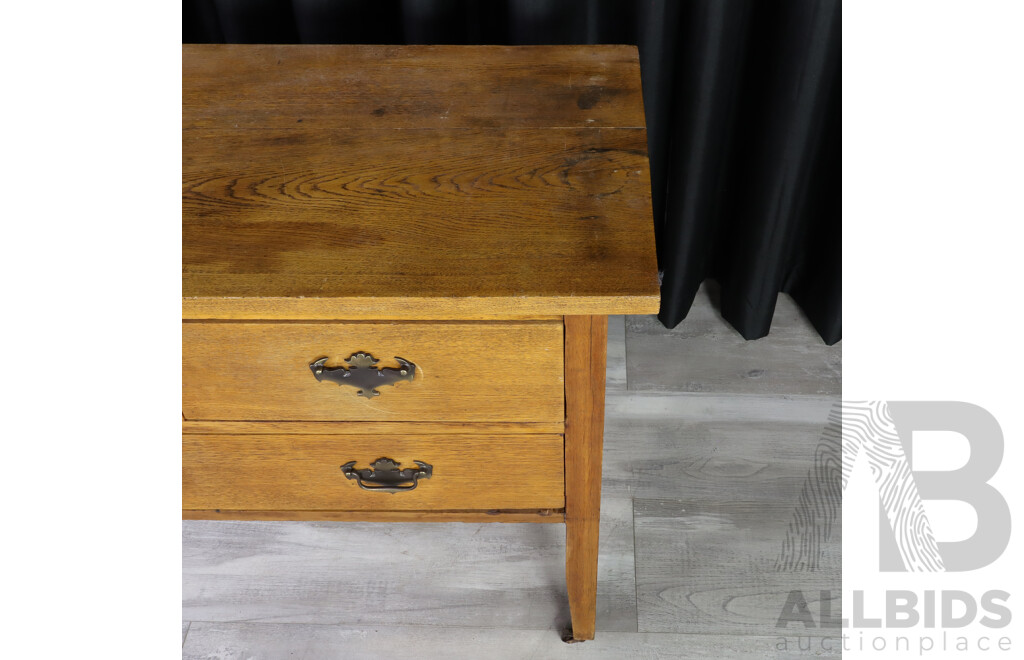 Oak Elevated Chest of Drawers