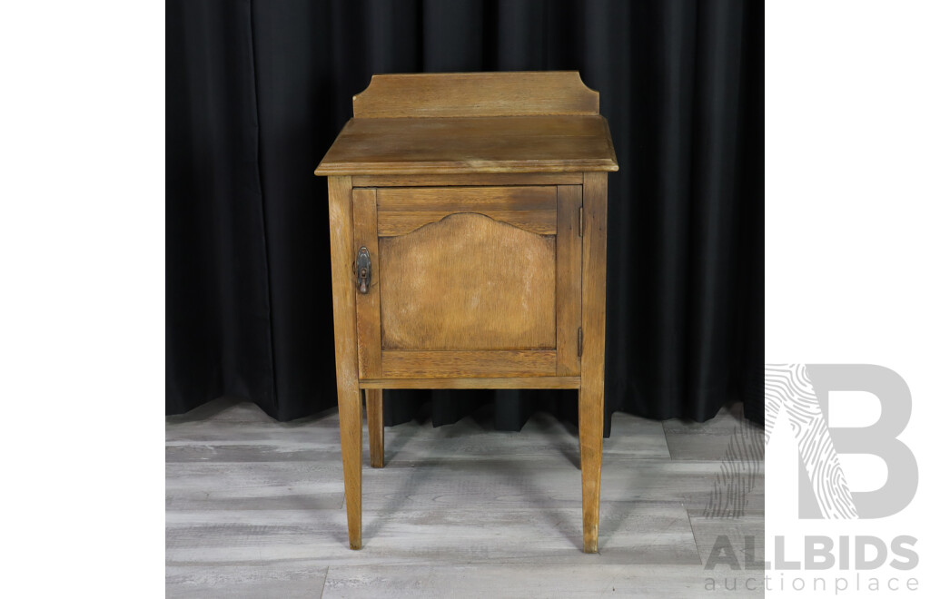 Oak Elevated Pot Cupboard