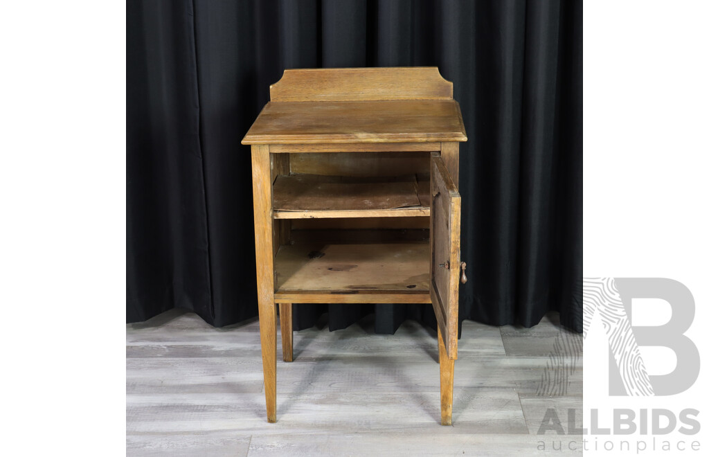 Oak Elevated Pot Cupboard