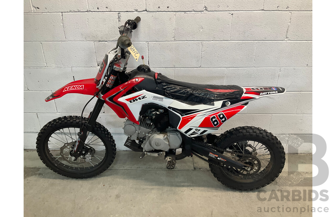 DHZ Dirt Bike 124cc