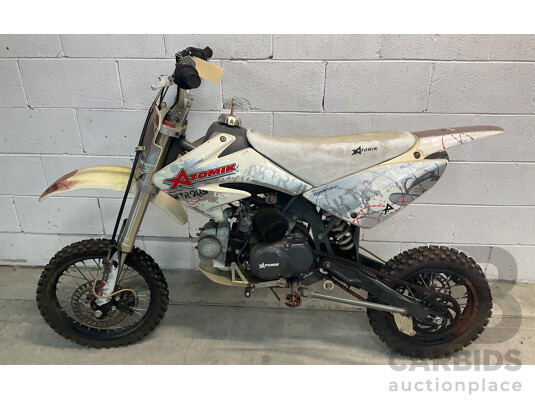 Atomik Dirt Bike