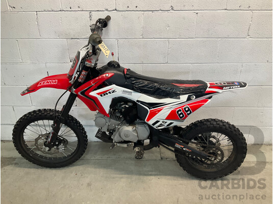 DHZ Dirt Bike 124cc