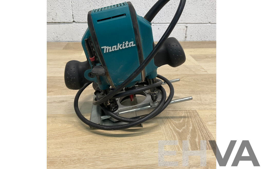 Makita 9.5mm Plunge Router RP0900 - ORP $289