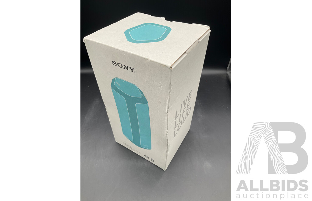 Sony XE300 Portable Wireless Speaker - L BLUE - ORP $199