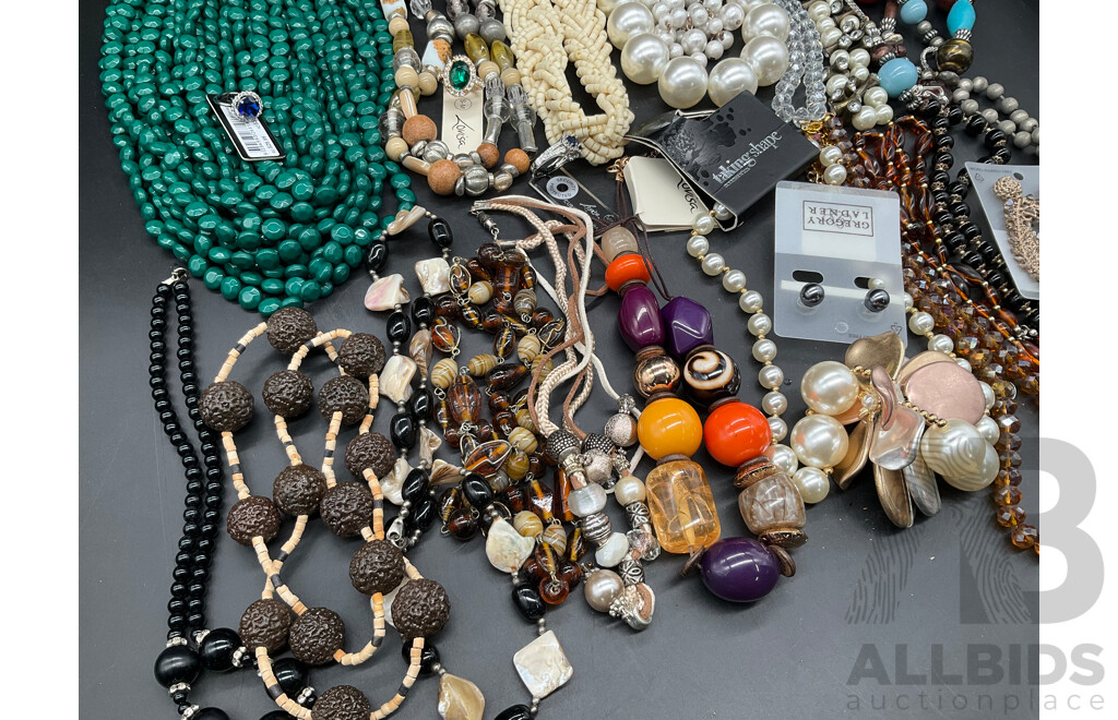 Costume Jewellery Collection Including Necklaces, Rings and Bracelets - Lot of 25