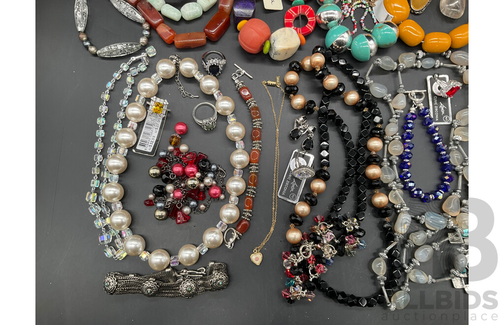 Costume Jewellery Collection Including Necklaces, Rings and Bracelets - Lot of 35