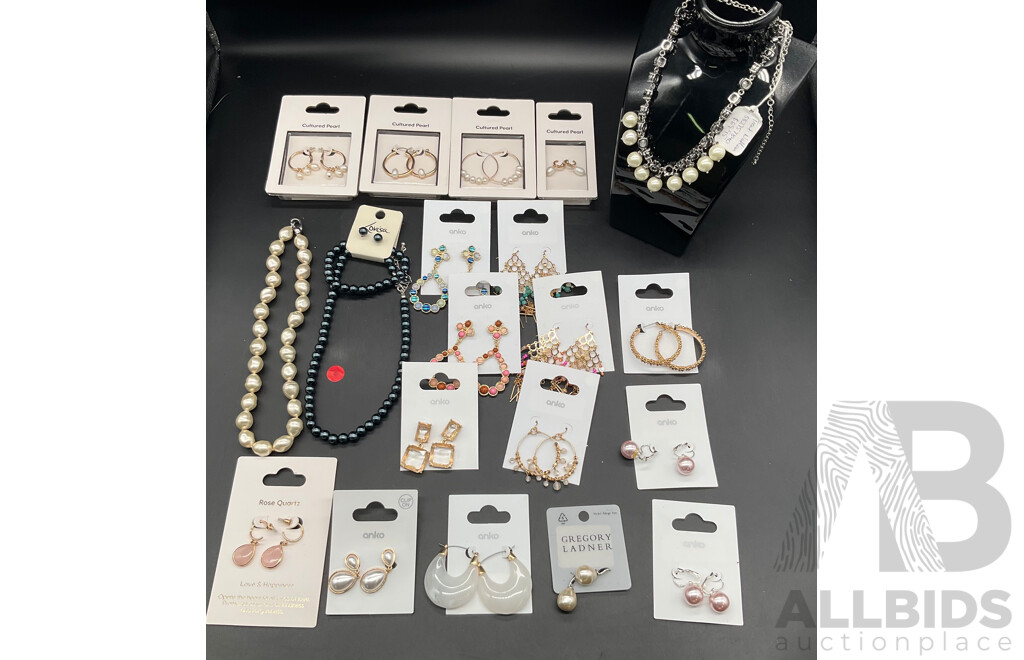 LOUISA and ONKO Costume Jewellery Collection Including Necklaces, Earrings and More - Lot of 20