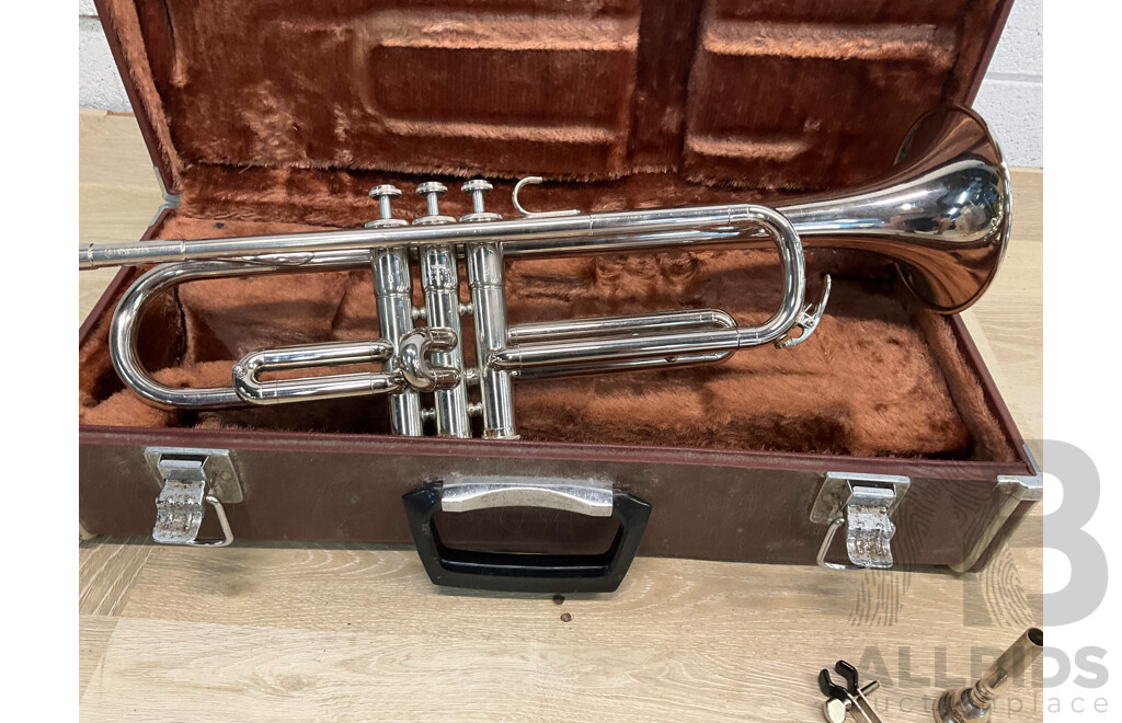 Vintage YAMAHA Trumpet in Case