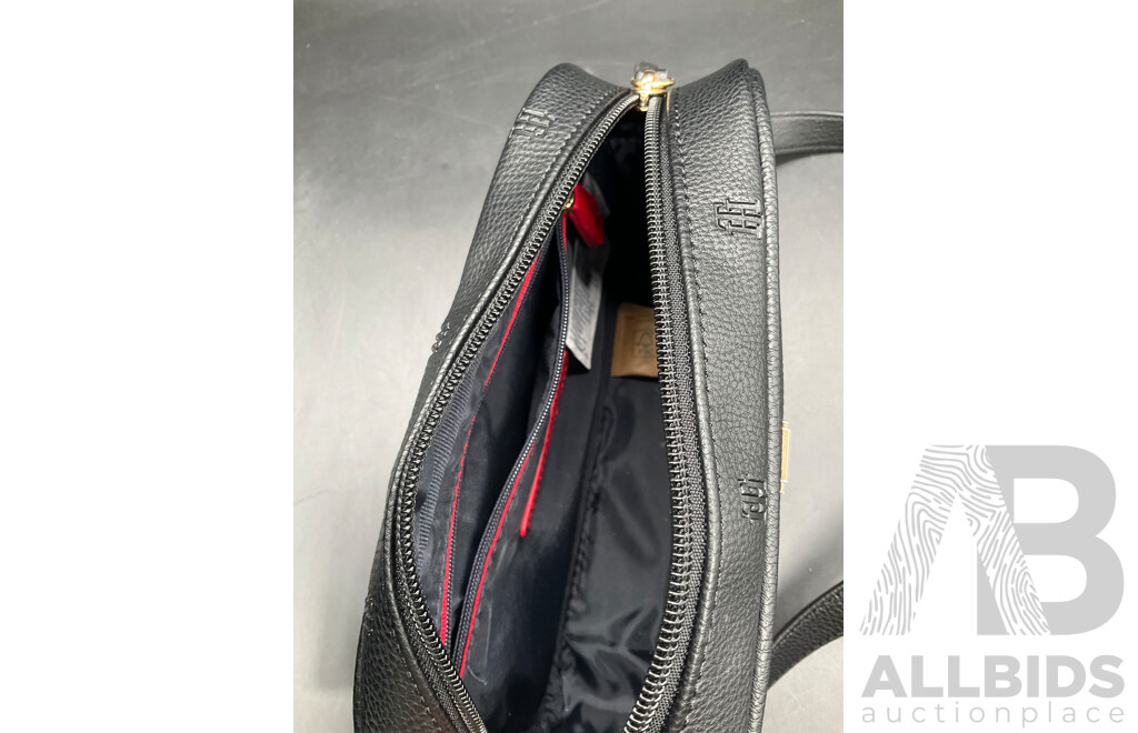 TOMMY HILFIGER Camera Bag