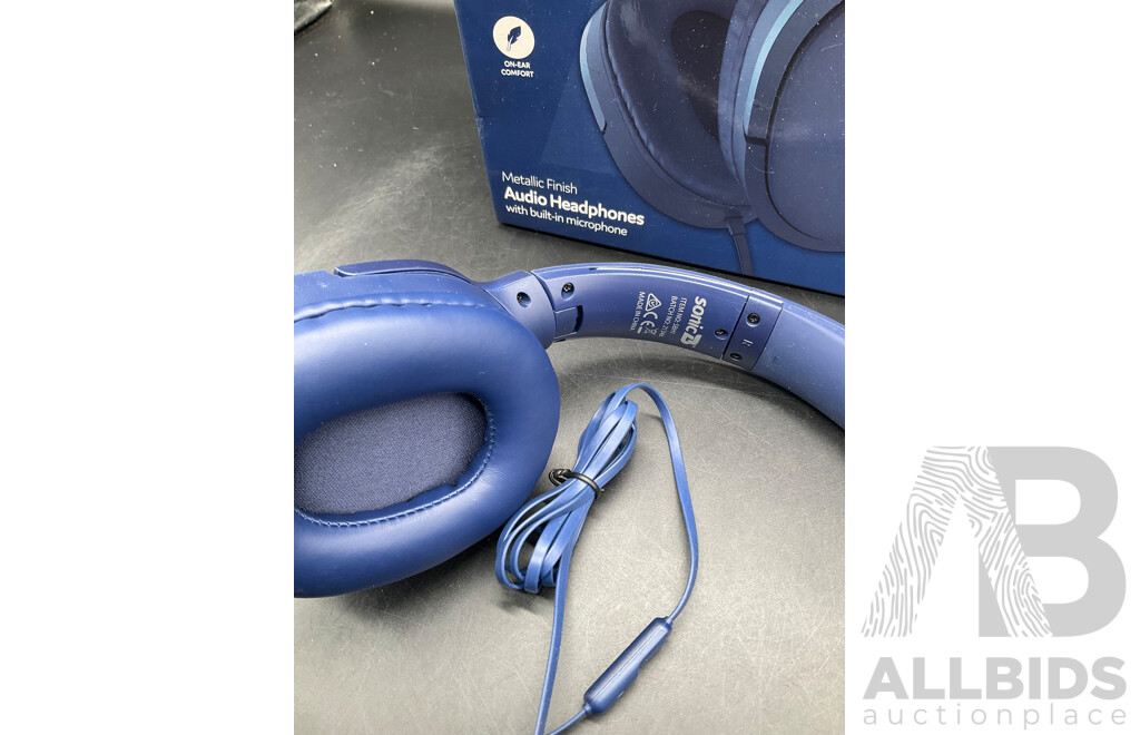 SONIC B Wired Headphones