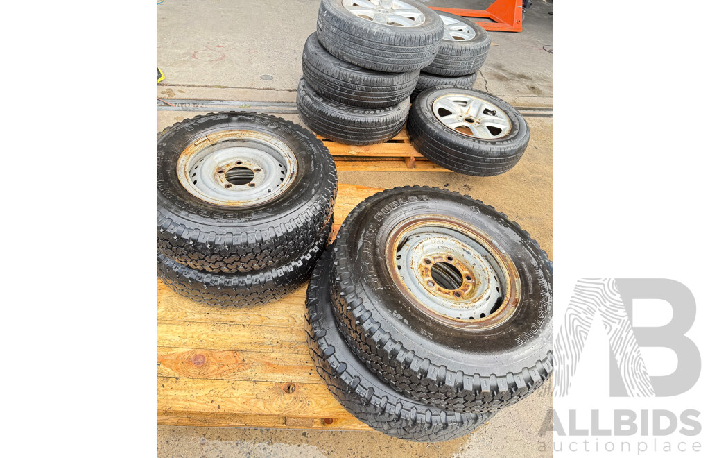 Assorted of Tyres Include GOODYEAR,MICHELIN 225/65R17 & DUNLOP,BRIDGESTONE 7.50 R16- Lot of 10