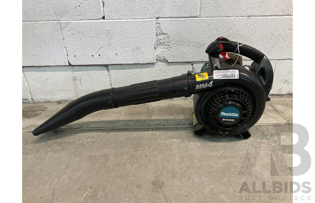 MAKITA (BHX2500) 24.5cc 4 Stroke Blower Petrol Blower