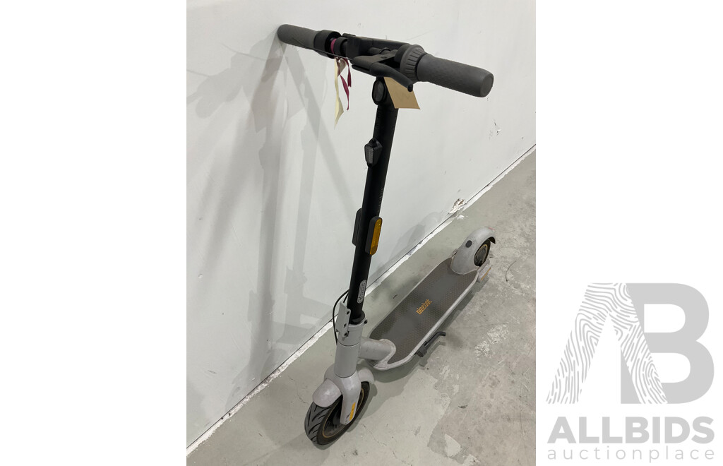 Segway Ninebot Max G30L Electric Scooter - ORP $1,299.00