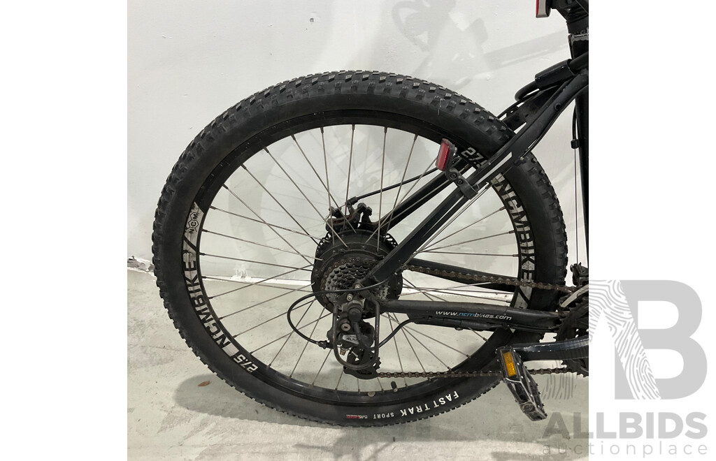 NCM Prague E-Bike (44cm Frame)