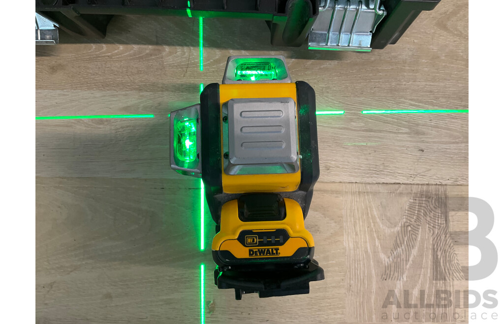 DeWalt Cordless Green Beam Line Laser Level