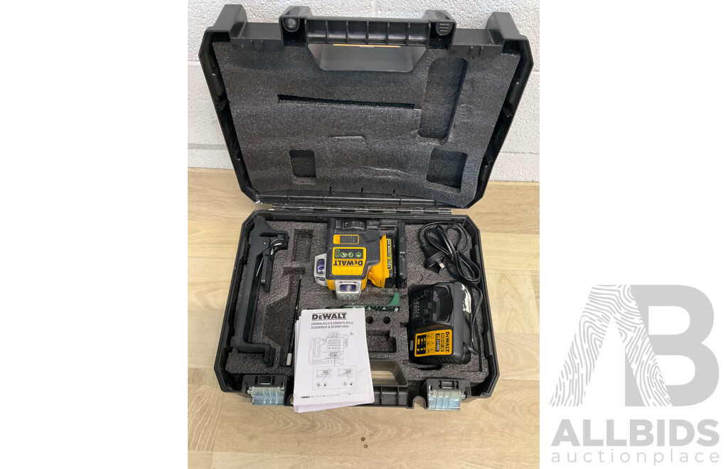 DeWalt Cordless Green Beam Line Laser Level