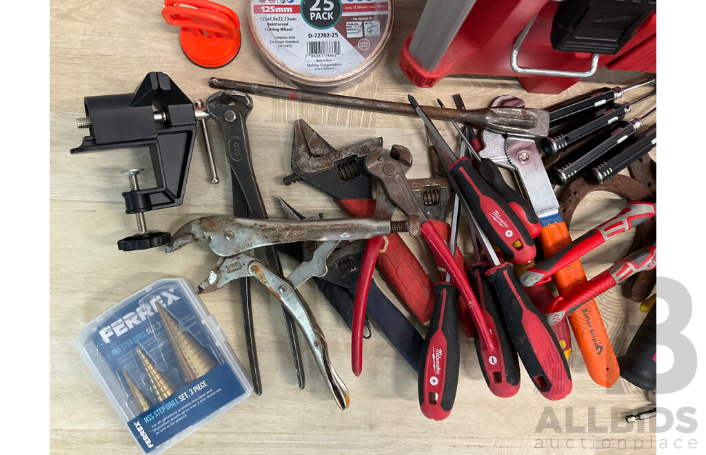 Milwaukee Packout with Hand Tools