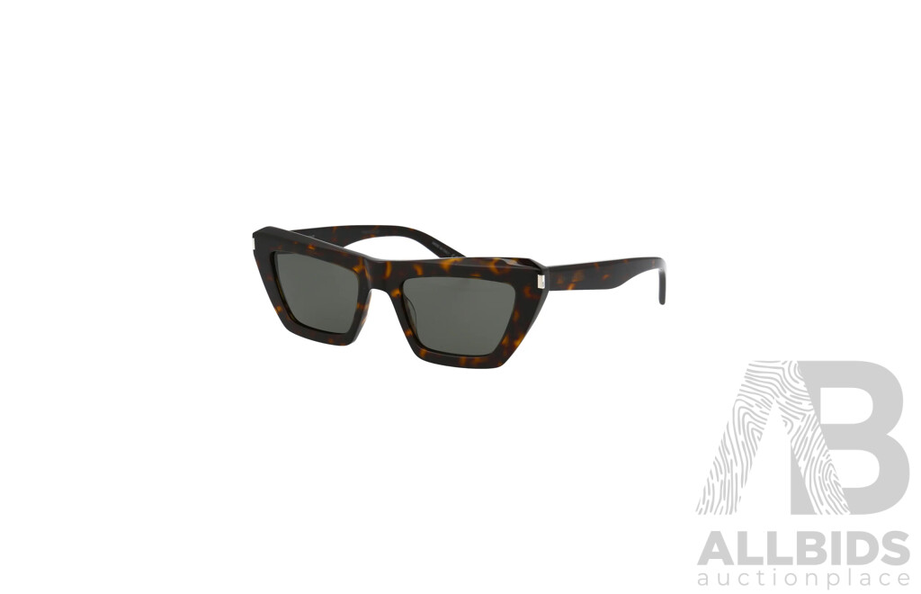 Saint Laurent Eyewear SL 467 Cat-Eye Frame Sunglasses