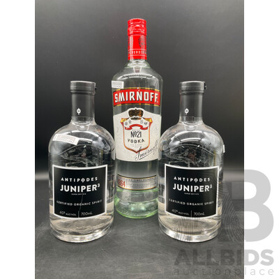 1000ml Bottle of Smirnoff Vodka and 2x 700ml of Antipodes Juniper Super Dry Gin - Lot of 3