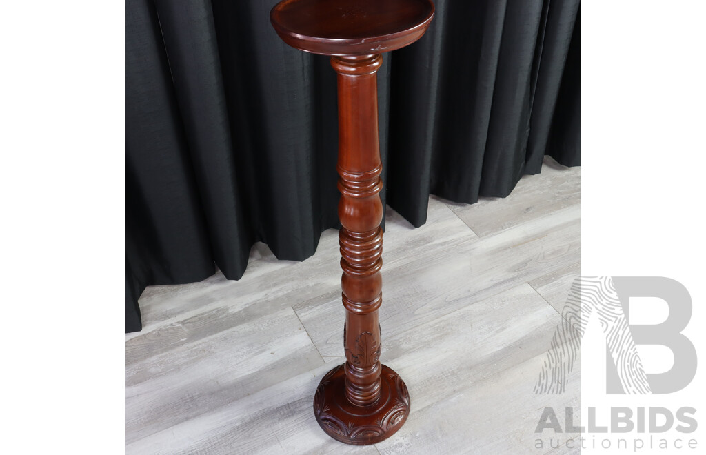 Mahogany Pot Stand with Carved Single Pedestal