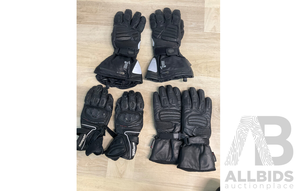 Motorcycle Gear - Including EXTREME GARAGE Motorcycle Lift (EG200ML), Joe Rocket Blaster Helmet Backpack, Gloves and More  - Lot of 7