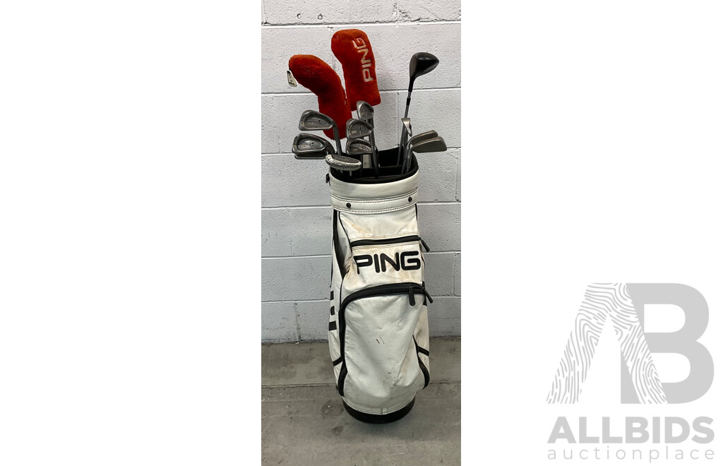 PING Golf Bag with Assorted of Golf Club