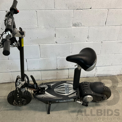 REVO Scooter