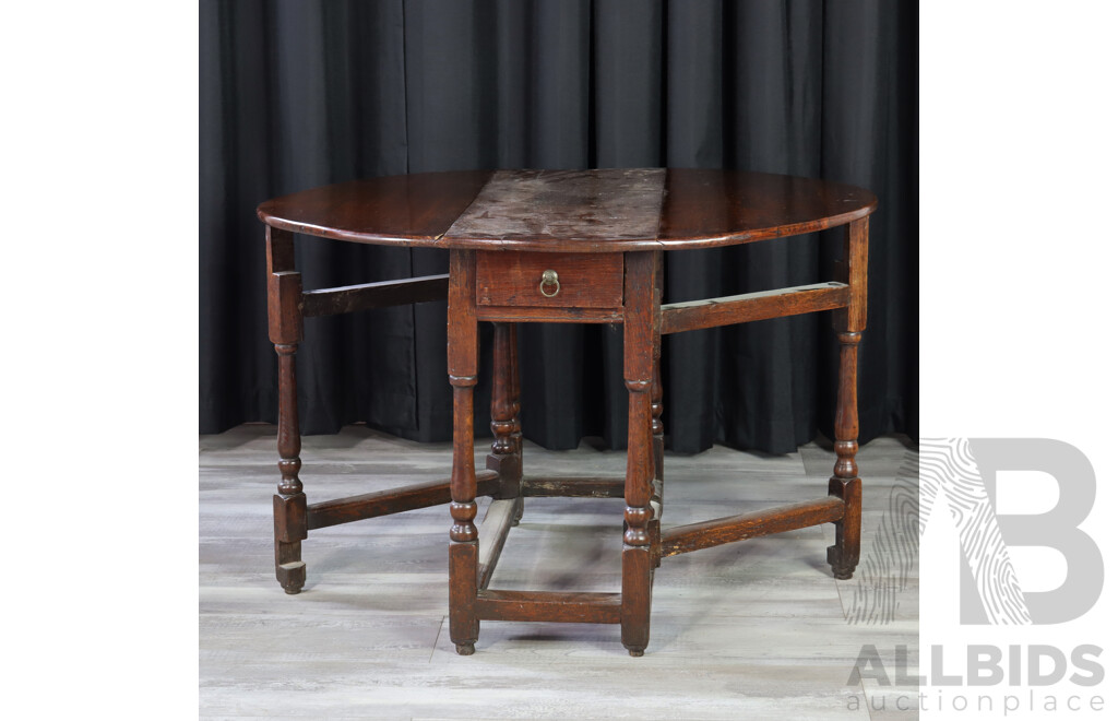 Late Edwardian Oak Drop Side Table