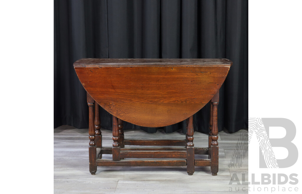 Late Edwardian Oak Drop Side Table