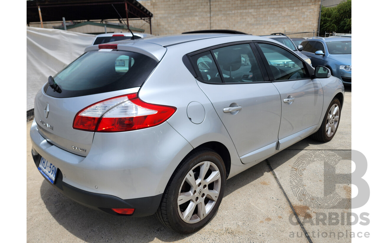 9/2010 Renault Megane Privilege X32 5d Hatchback Silver 2.0L