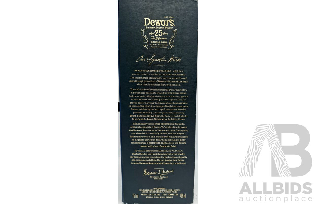 Dewar's 25 Year Old Blended Scotch Whisky 700mL