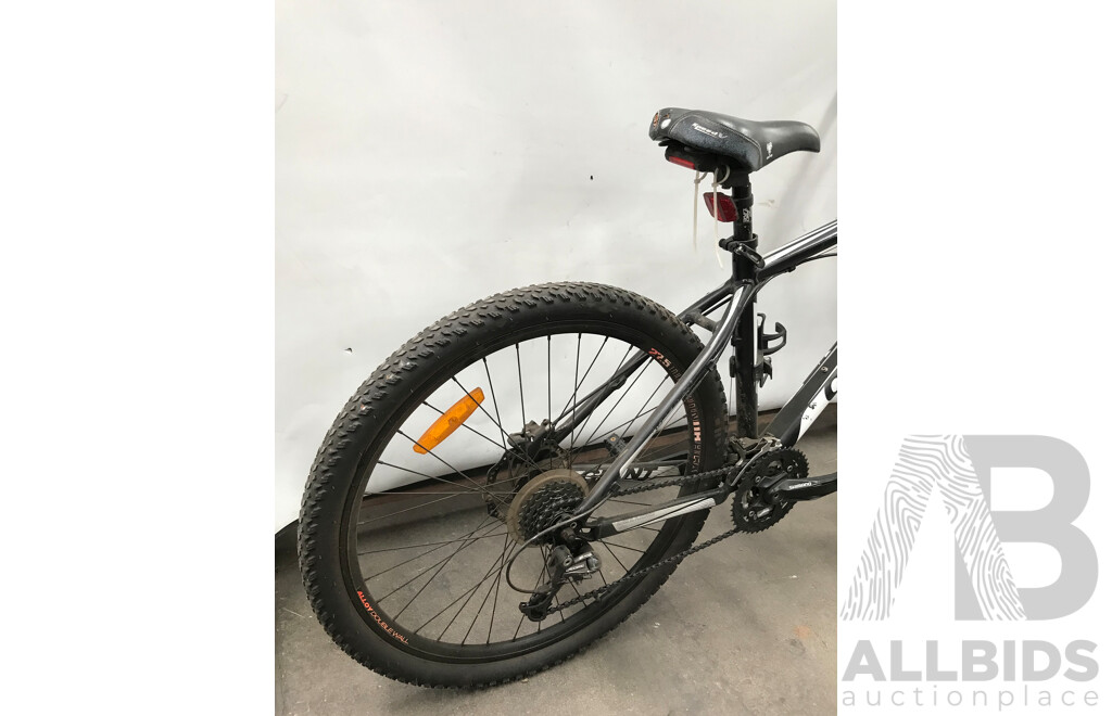 Giant Talon 27 Speed Mountain Bike