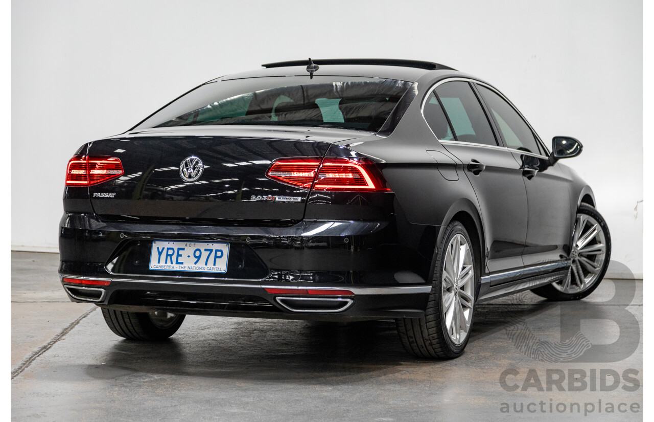 11/2015 Volkswagen Passat 140 TDI Highline R-Line Pack 3C B8 MY16 4d Sedan Deep Black Pearl Turbo Diesel 2.0L