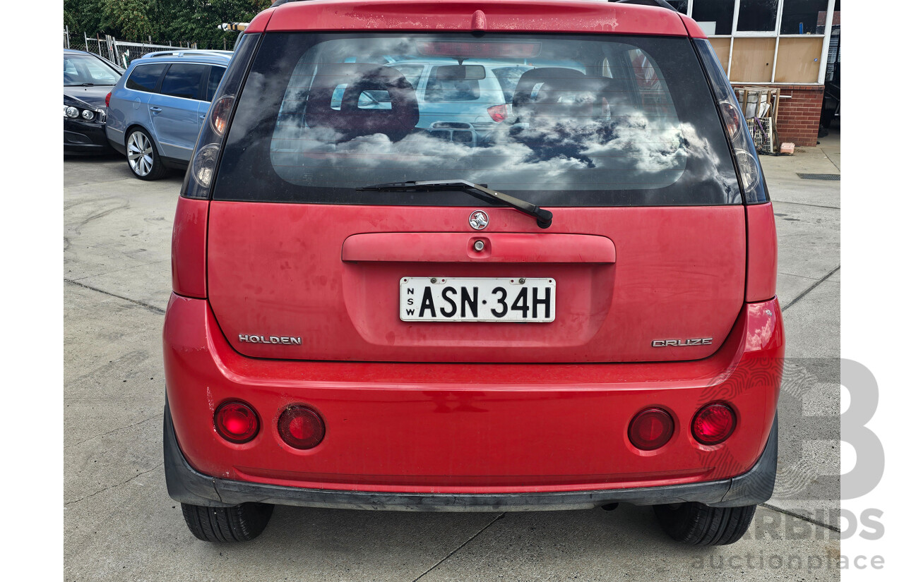 7/2003 Holden Cruze  YG 4d Wagon Red 1.5L