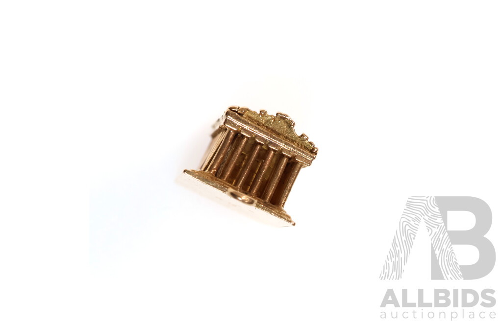 9ct Vintage Parthenon Charm, 8mm X 10mm X 20mm, 4.46 Grams