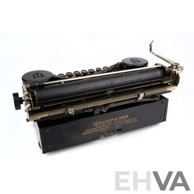 Vintage Underwood Universal Typewriter with Original Case and Spare Ink Ribbon, Made in Canada