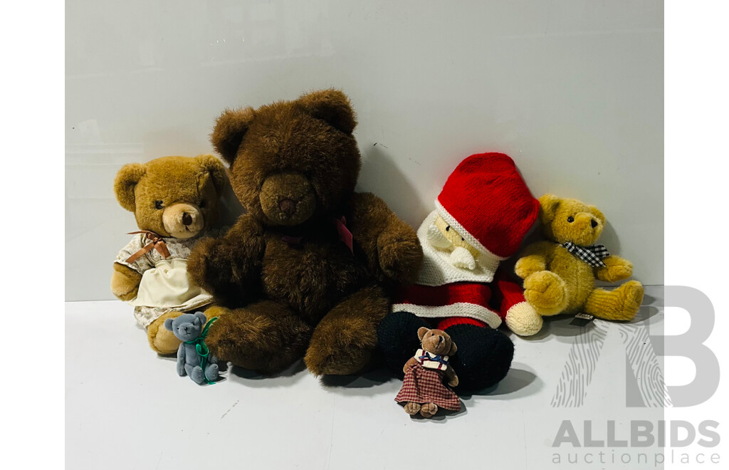 Collection of Six Lovely Stuffed Bears and Others Including One From Teddy&friends, Gund and Very Good Quality Homemade Santa