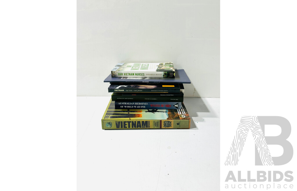 Collection Books Related to Australias Vietnam War Experience