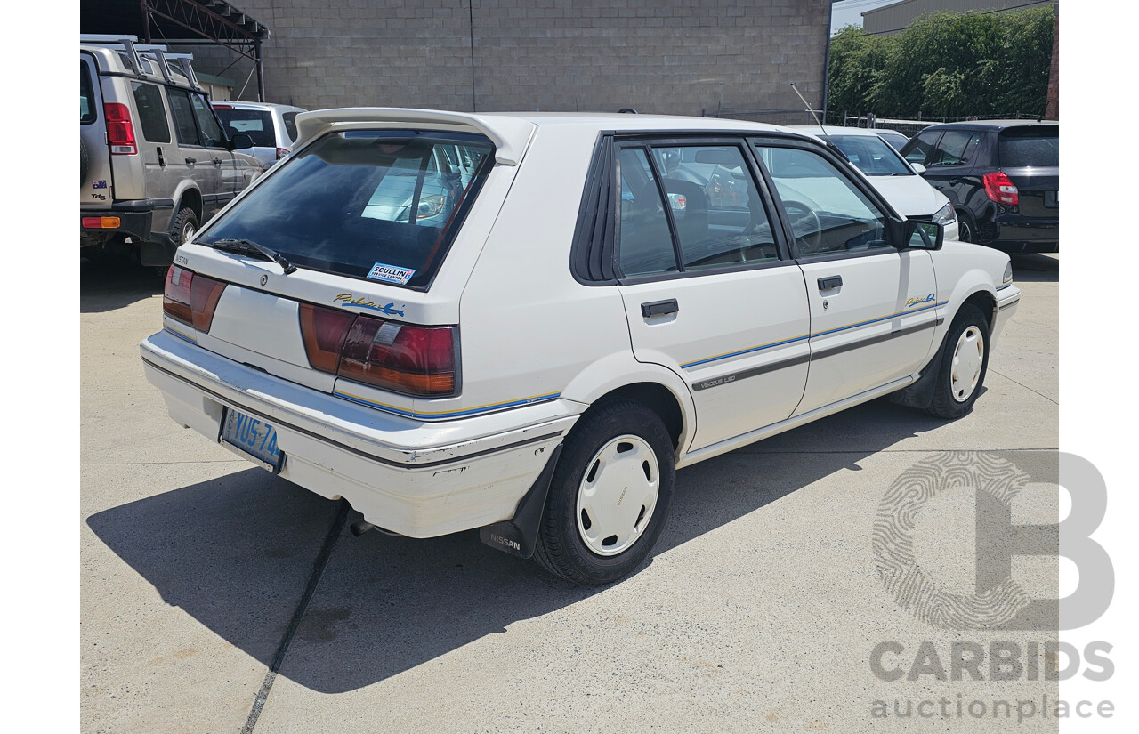 10/1990 Nissan Pulsar Q  5d Hatchback White 1.8L