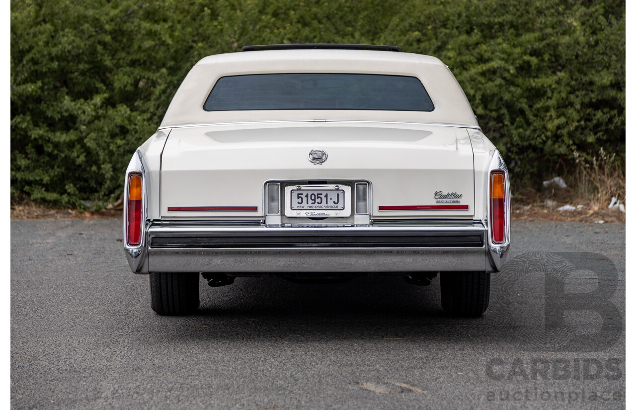 01/1988 Cadillac Fleetwood Brougham dÉlegance 4d Sedan White V8 5.0L - Import 08/1997