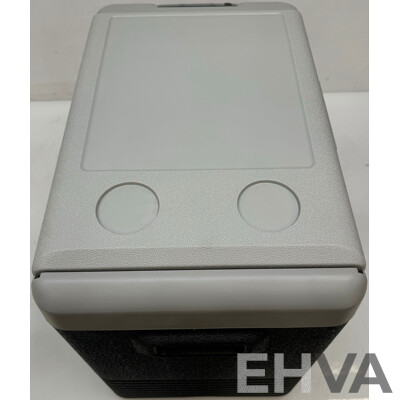 Rovin 50L Portable Fridge/Freezer with Handles