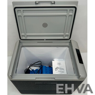 Rovin 50L Portable Fridge/Freezer with Handles