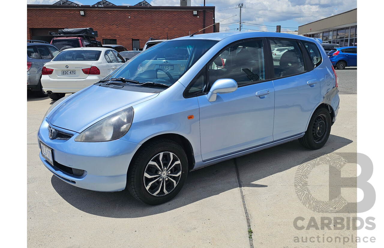 10/2002 Honda Jazz GLi  5d Hatchback Blue 1.3L