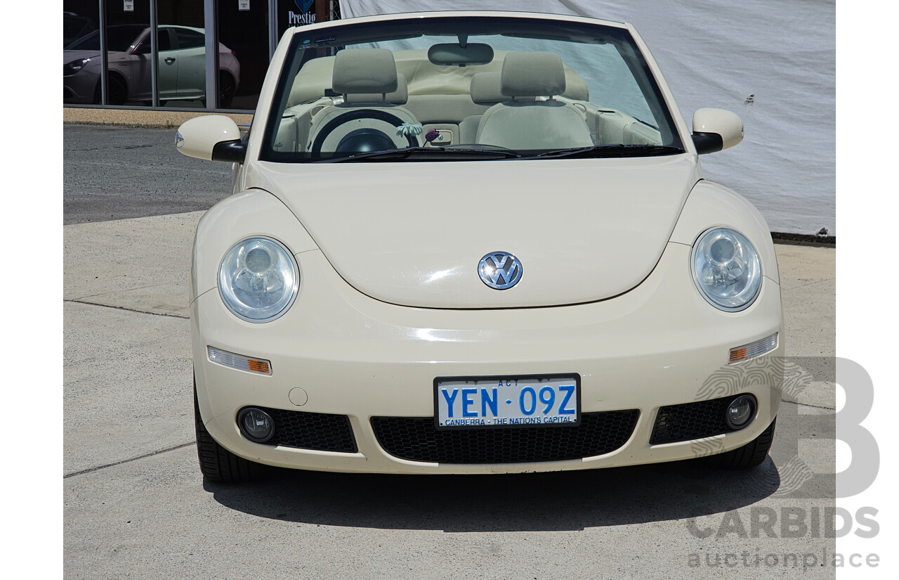 5/2006 Volkswagen Beetle Cabriolet 9C MY06 UPGRADE 2d Cabriolet Cream 2.0L