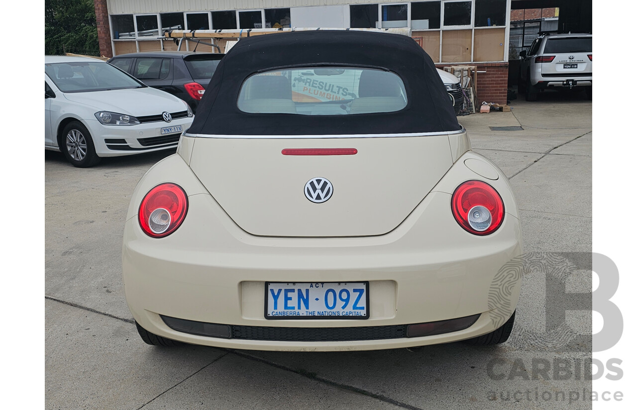 5/2006 Volkswagen Beetle Cabriolet 9C MY06 UPGRADE 2d Cabriolet Cream 2.0L