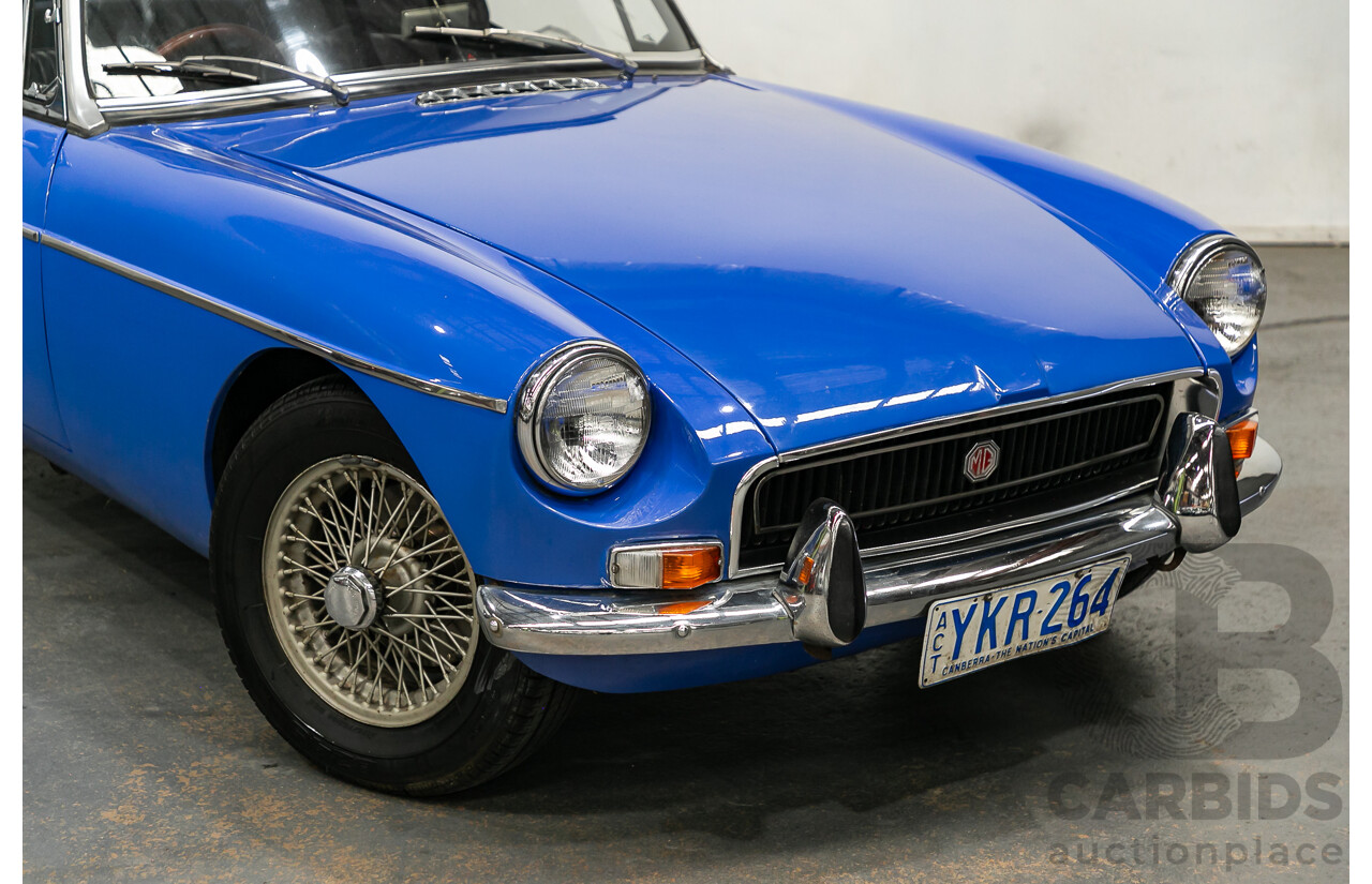 04/1971 M.G MGB Mk2 Roadster 2d Convertible Blue 1.8L