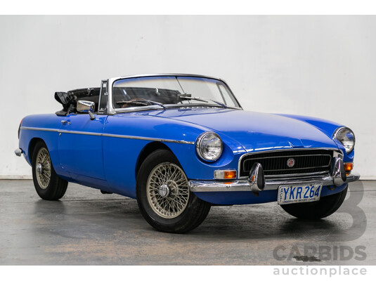 04/1971 M.G MGB Mk2 Roadster 2d Convertible Blue 1.8L