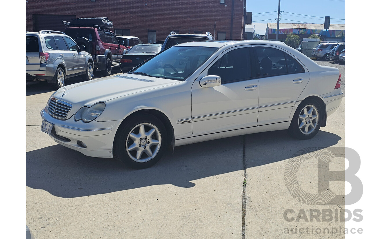 11/2001 Mercedes-Benz C320 Elegance W203 4d Sedan White 3.2L