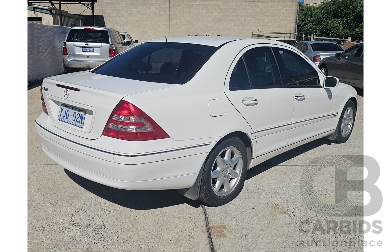 11/2001 Mercedes-Benz C320 Elegance W203 4d Sedan White 3.2L